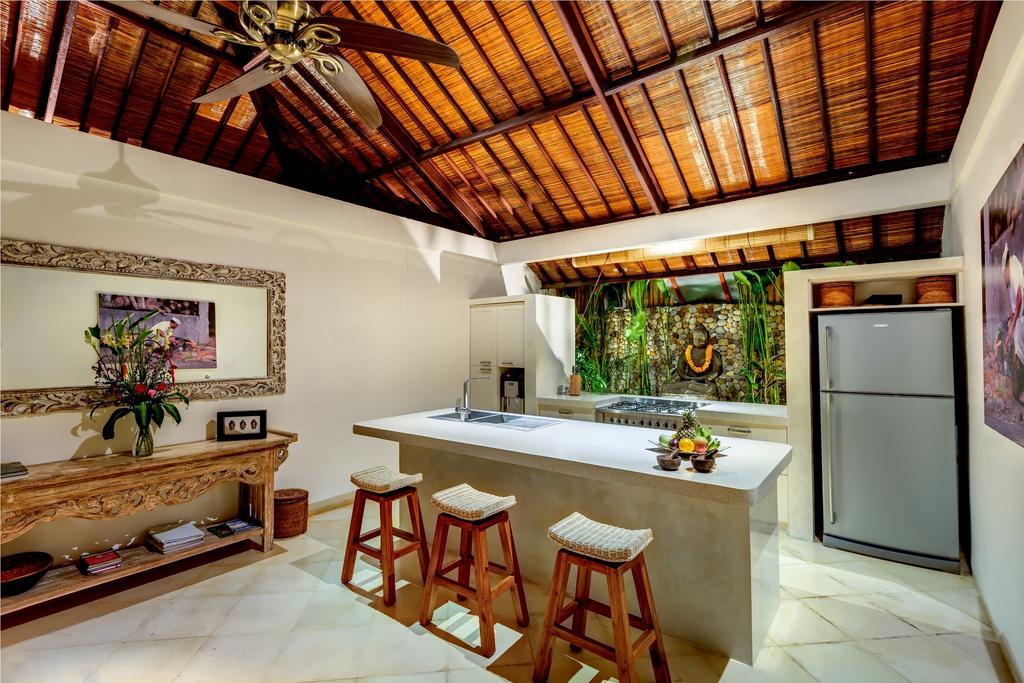 Villa Vitari Seminyak By Bali Villas R Us Bilik gambar